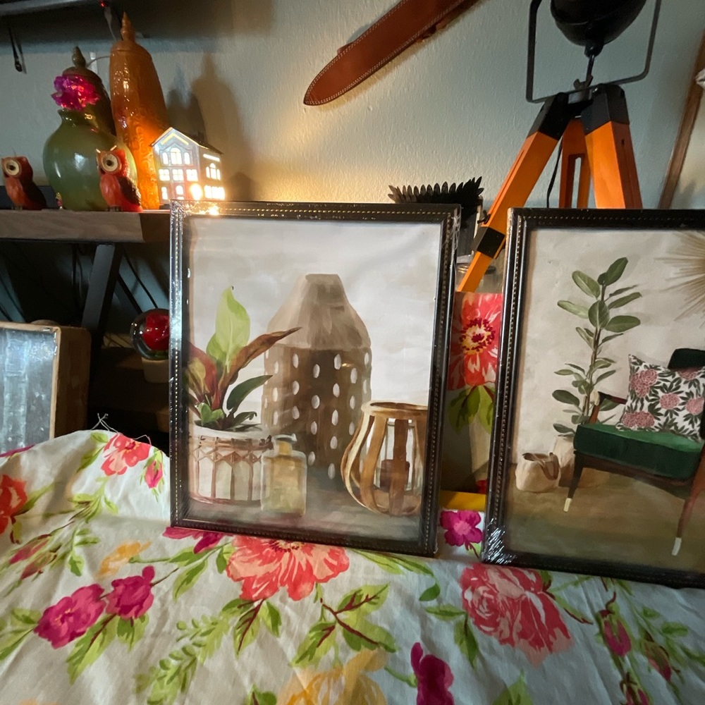 Home decor - Picture 2 of 3